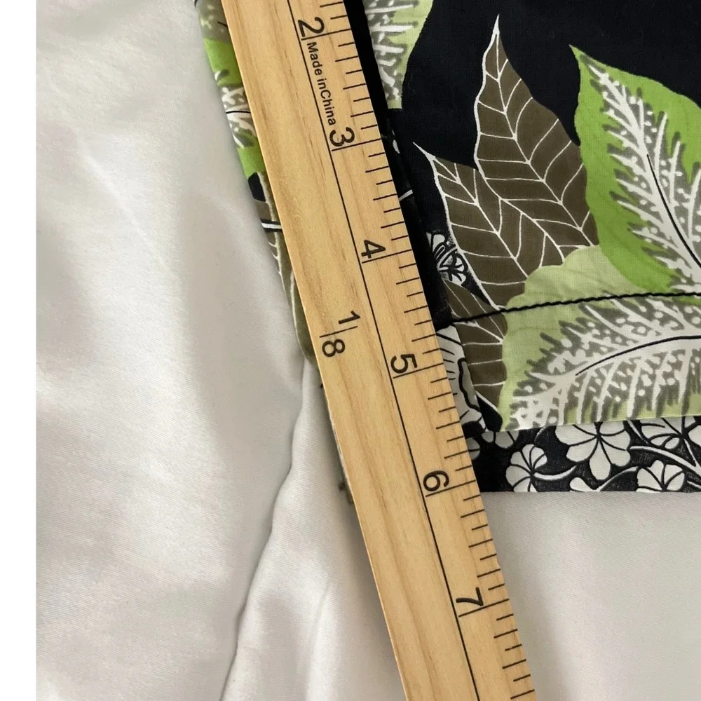 Tommy Bahama Relax Mens XL Swim Trunks Black Lime Green Tropical‎ Floral Shorts